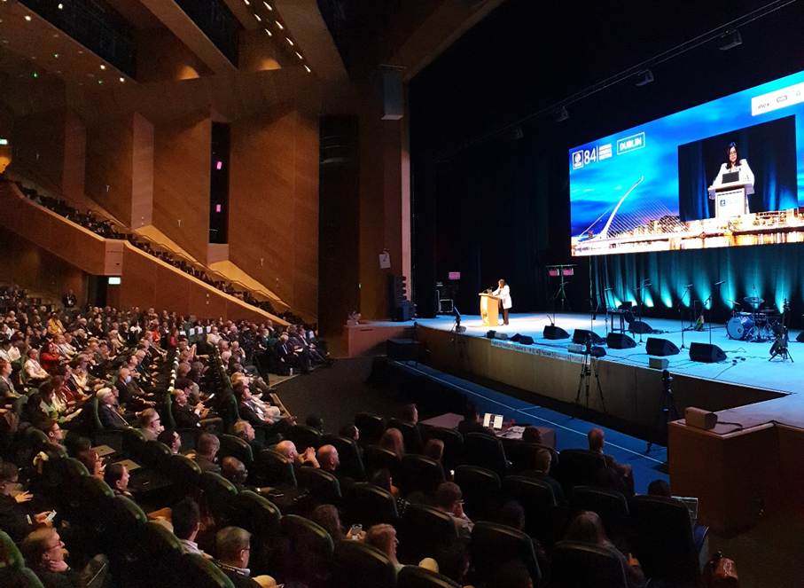 Tripti Sinha lors de la Cérémonie d’ouverture de l’ICANN84